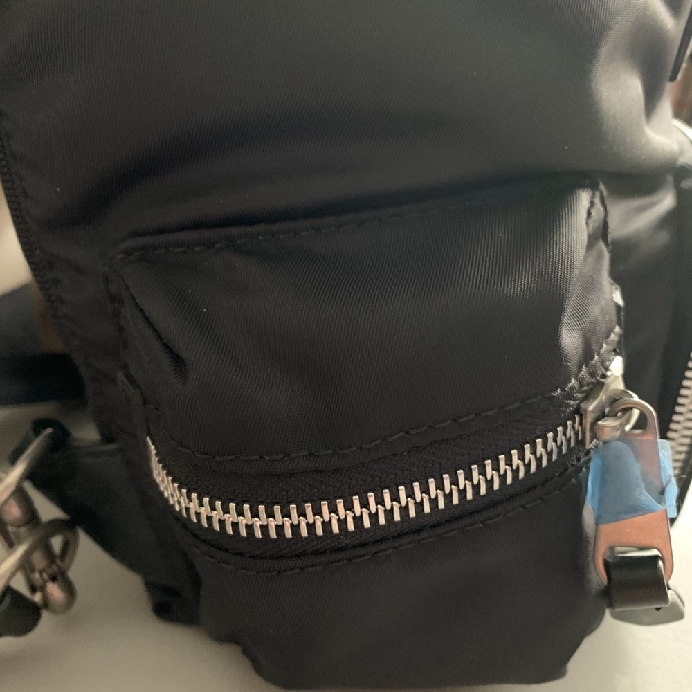 🔴SOLD🔴NEW Burberry small Rucksack Backpack Nylon - Picture 5 of 8